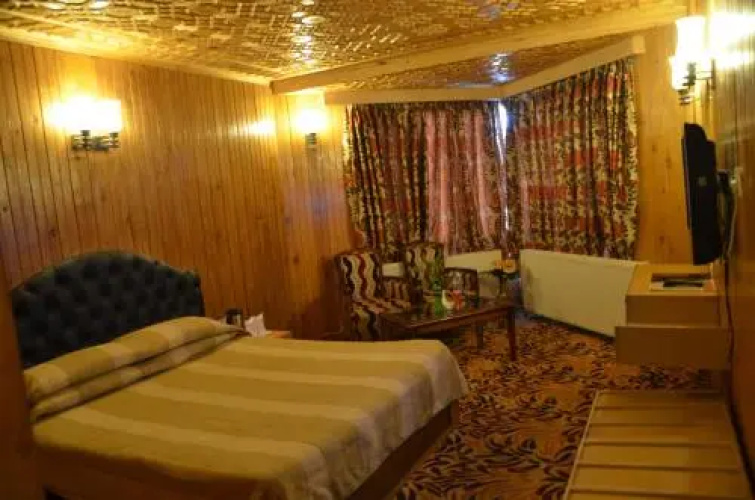 Hotel Hilltop