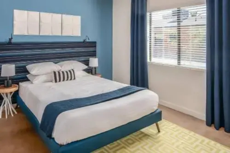 2BR HomeCentral Phoenix by WanderJaunt