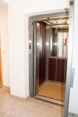 Tiffany Apartment