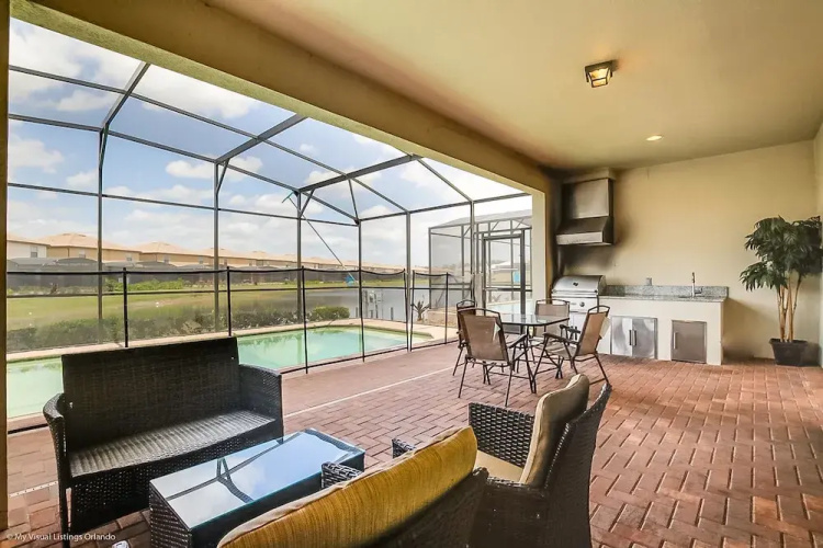 Windsor at Westside - 8817 Macapa Drive