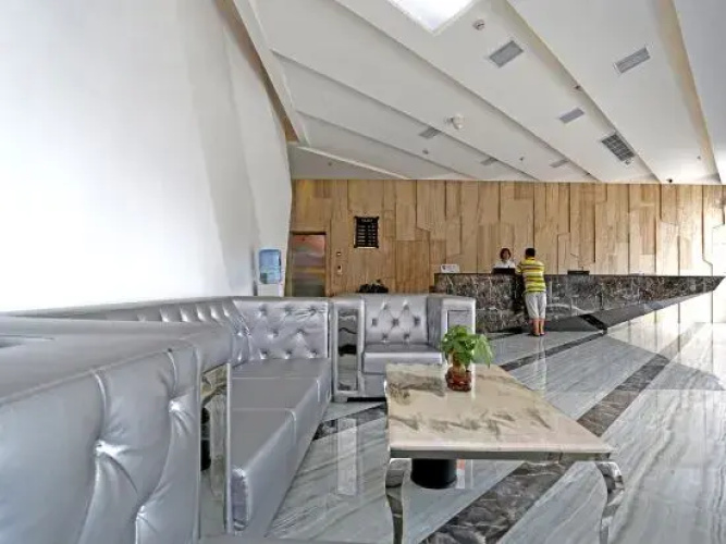 Zhangzhou Lianyi Business Hotel