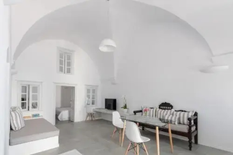 Evmenia Luxury Cave Villa