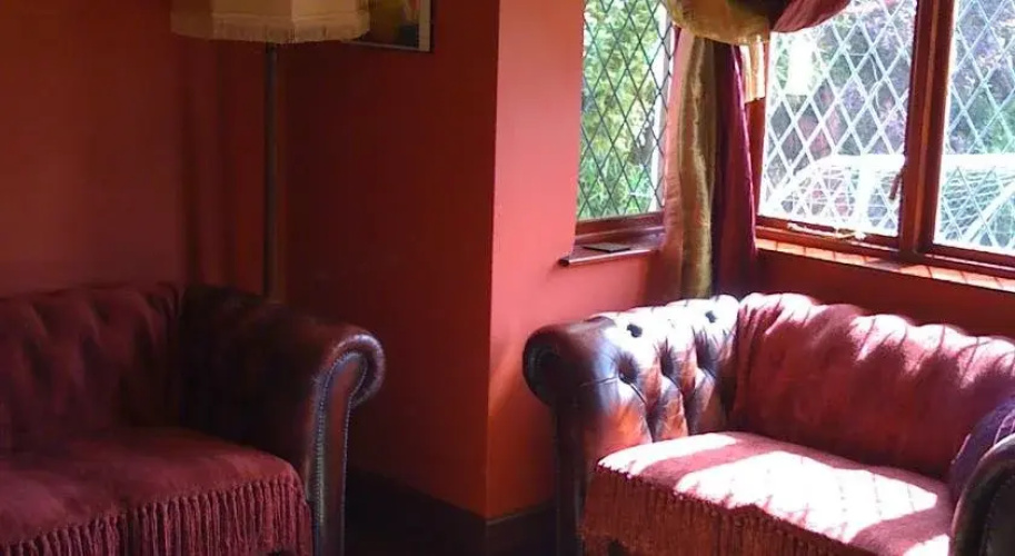 Newcourt B & B