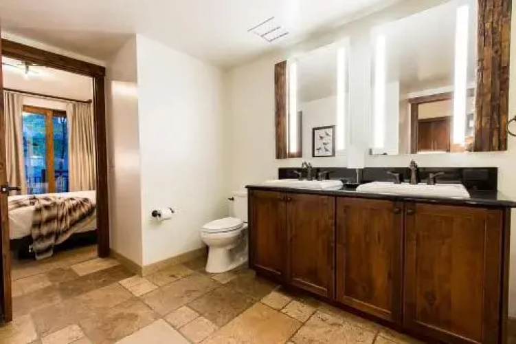 Alpine Haven at Hyatt Centric - 1 Br Condo