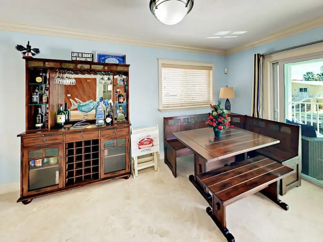 Canal-Side Getaway - 3 Br Home