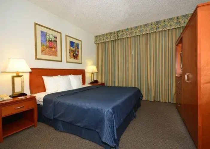 Clarion Suites Yuma