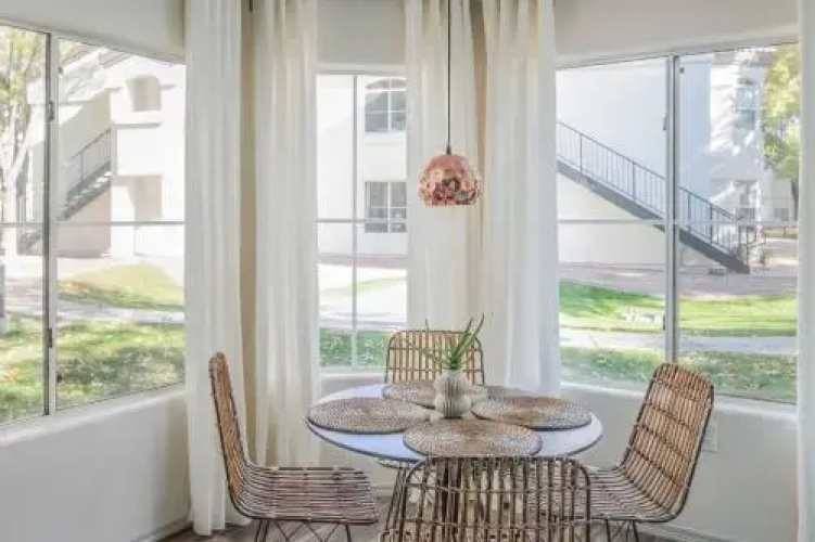 Bright 2BR Apt South Tempe byWanderJaunt