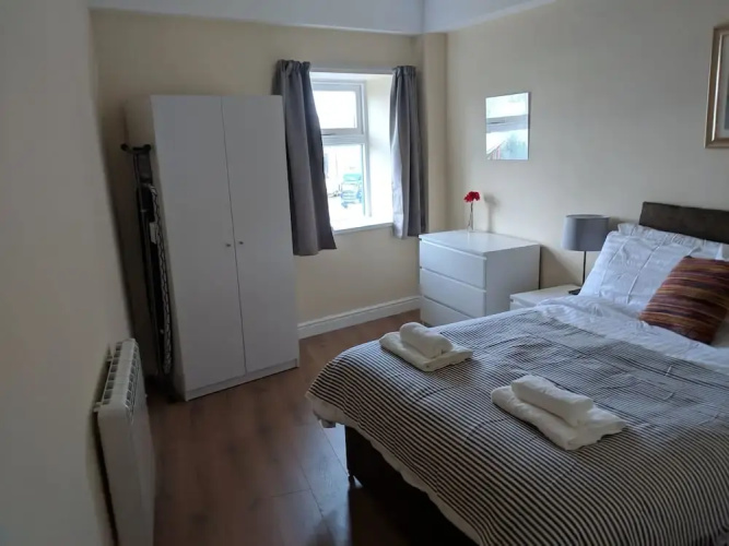 Lawrence House Apartments