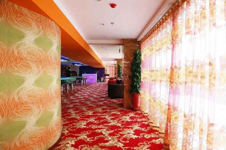 Junyi Runhua Hotel