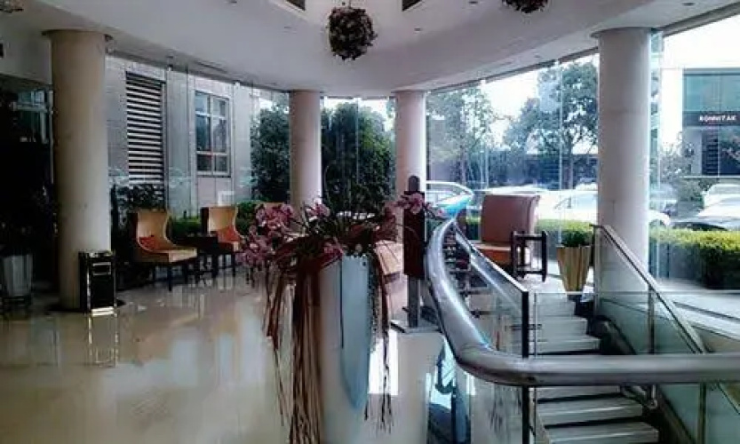 ACME Serviced Apartment