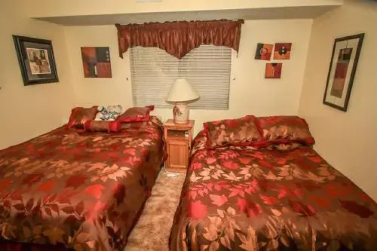 Alpine View - 3 Br home by RedAwning