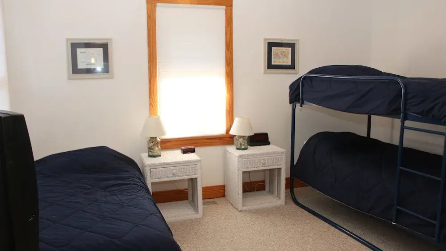 Andermeer - 4 Br Home