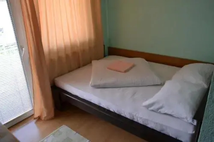Motel Aura
