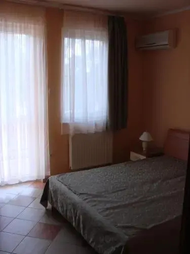 Négy Évszak Spa