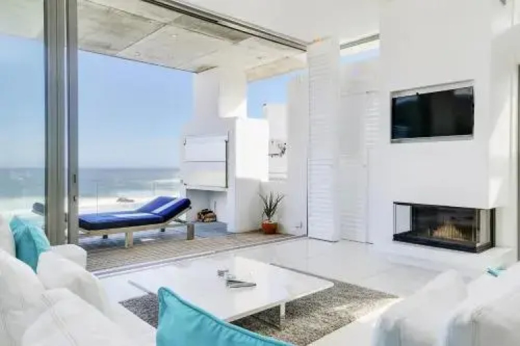 15 Views Penthouse