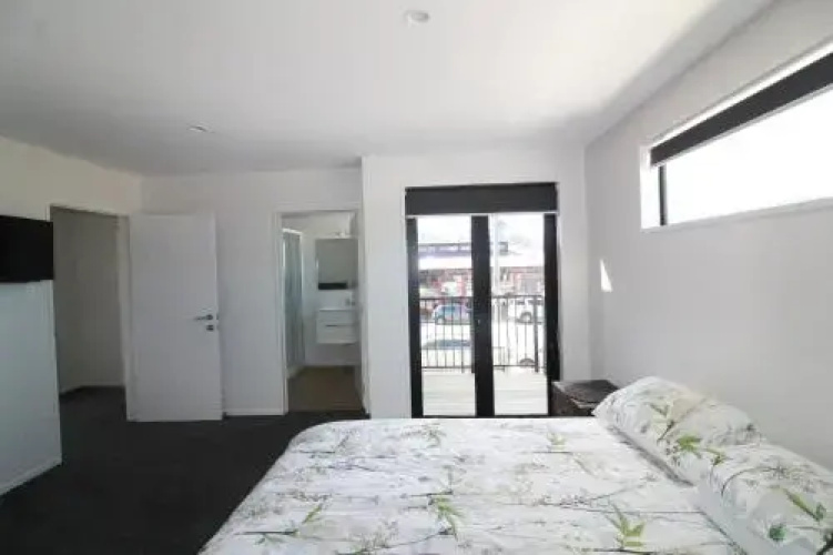 Frederick Apartment by the Stadium
