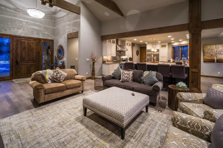 Outcast - 4 Br Home