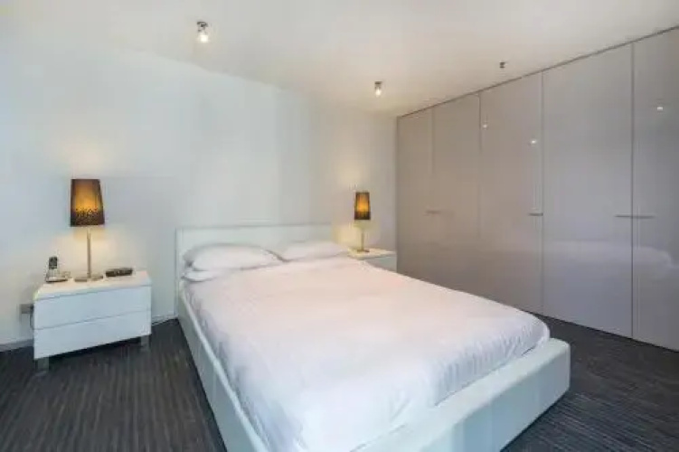 Astra Apartments