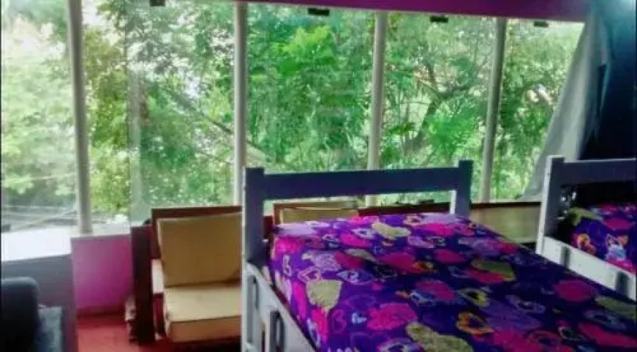 UP Whiteblack Hostel
