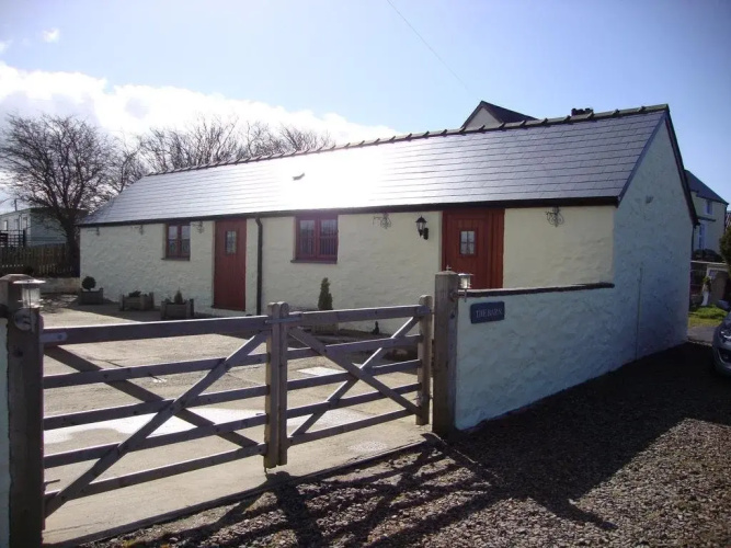 Bwthyn Ysgubor ( The Barn)