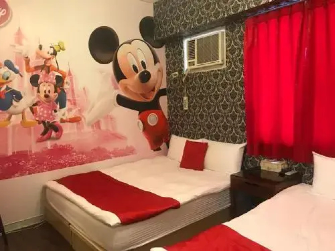 FengChia Disney