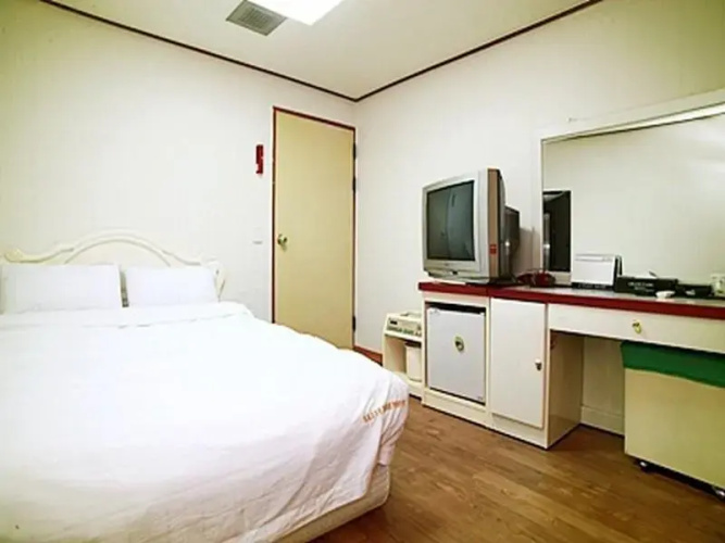 Grand Park Hotel