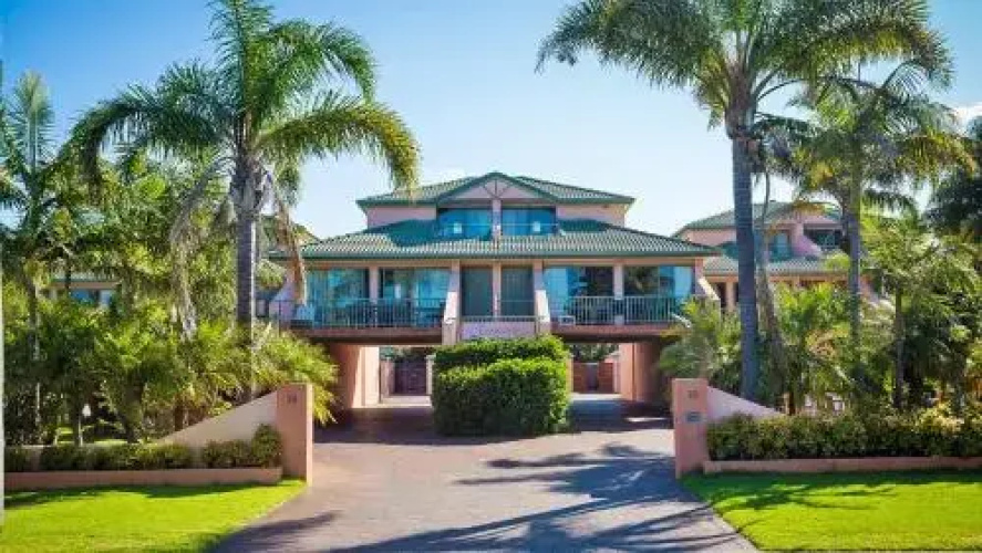 Tuscany Apartments