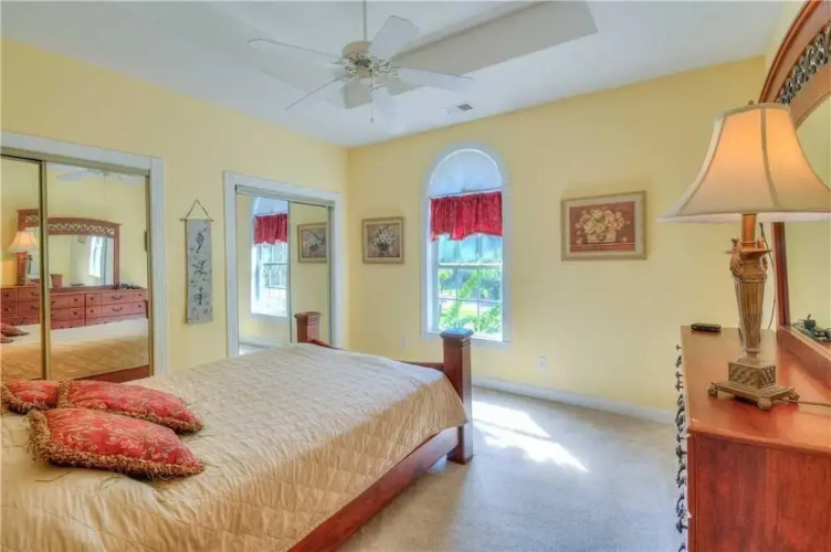 Magnolia North 205-4823