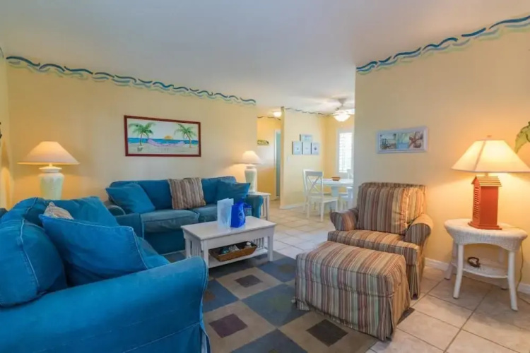 Anna Maria Beach Place, Unit 5 by RedAwning