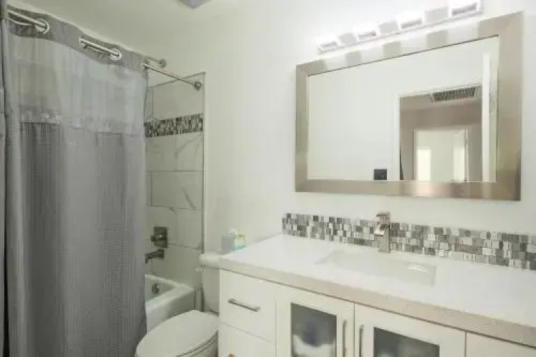 2702 E Cheryl Dr Home