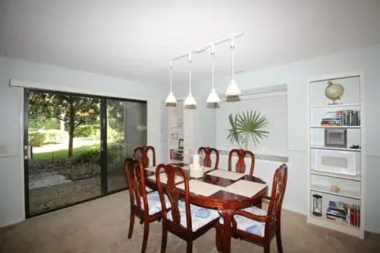 17 Sailmaster Commons - 2 Br home by RedAwning