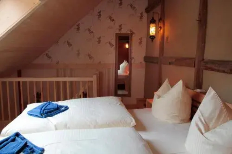 Kristallhaus anno 1438