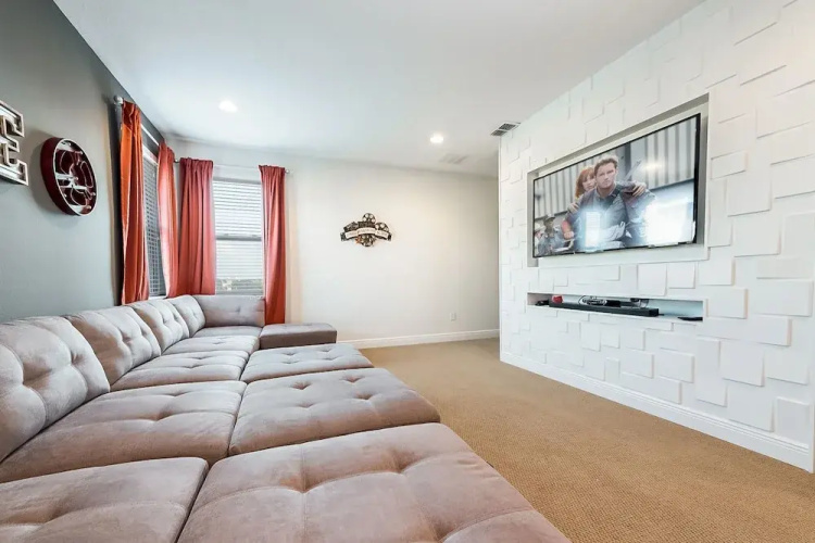 7600 Wilmington Loop