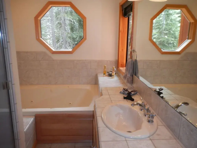 Alpenglow - 4 Br Home