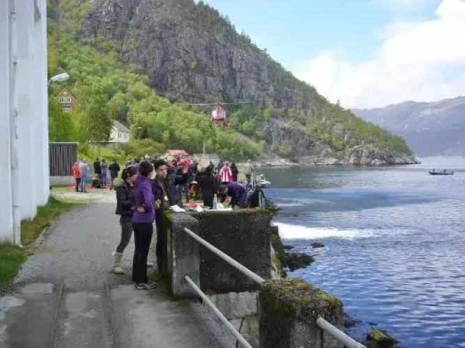 Flørli 4444 Hostel