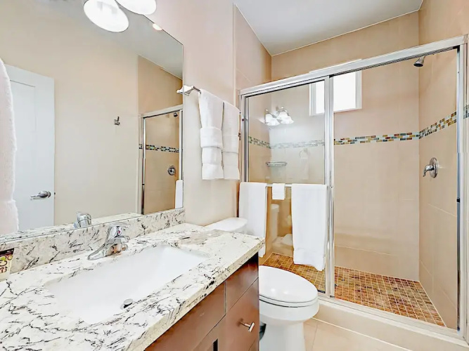 128 E Amberjack Condo Unit 4 - 3 Br condo by RedAwning