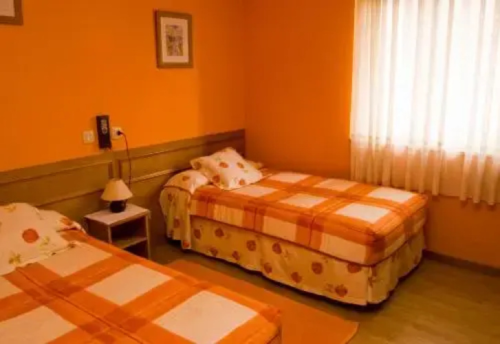 Hostal Puente Azud