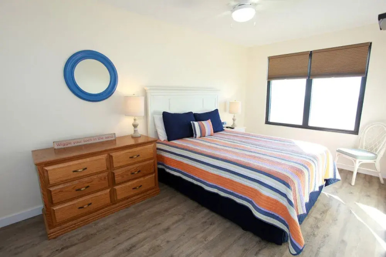 Island Winds West 474 - 2 Br Condo