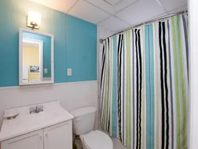 46th St Windjammer 305 1Br Studio