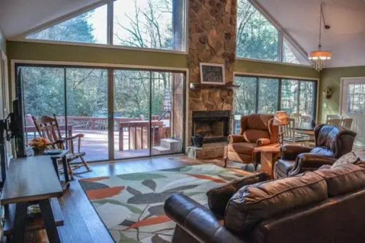 Creekside Retreat