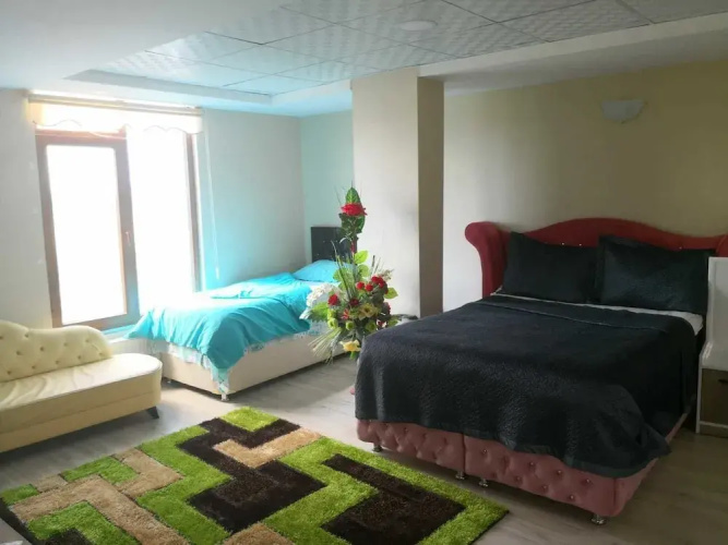 Yukselen Otel