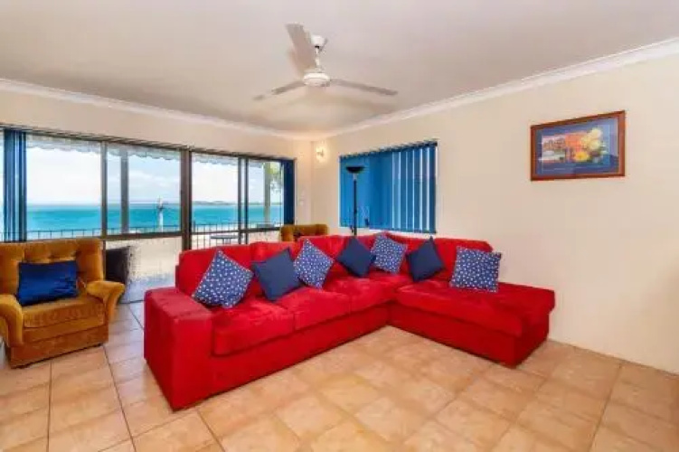 Fantastic Views from this top floor unit!