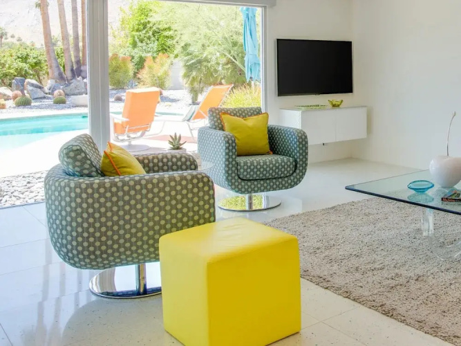 Atomic Hummingbird Holiday home 3