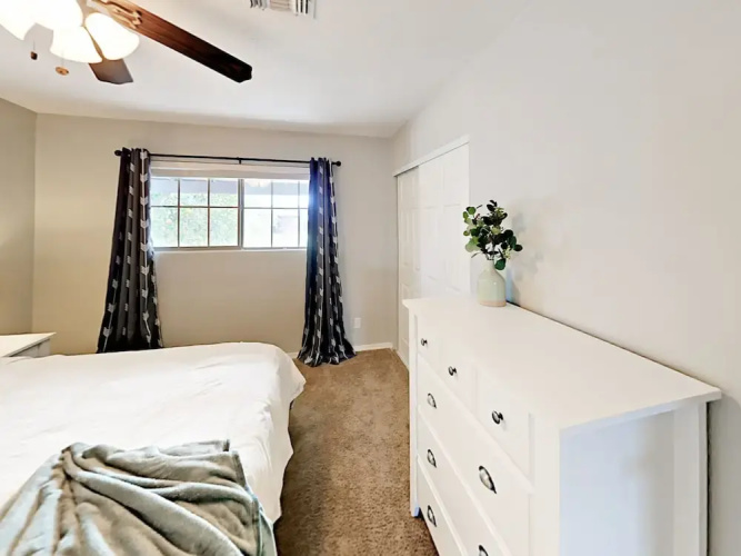 E Vernon - 4 Br Home