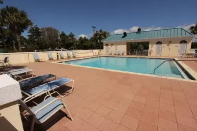 Leeward Key 1205 - 2 Br condo by RedAwning
