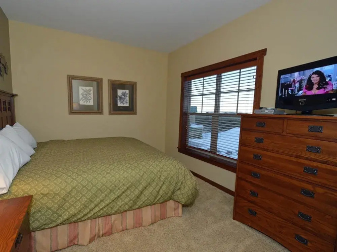 6br: Soaring Eagle 204