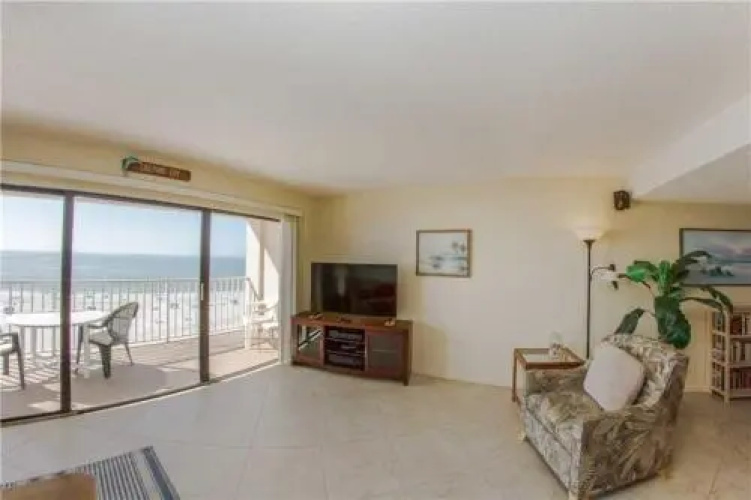 #302 Beach Place Condos
