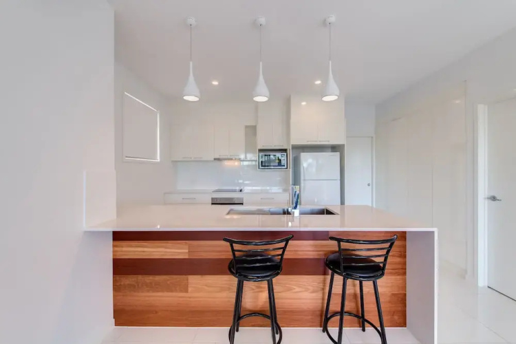 Broadwater Ave 1/19