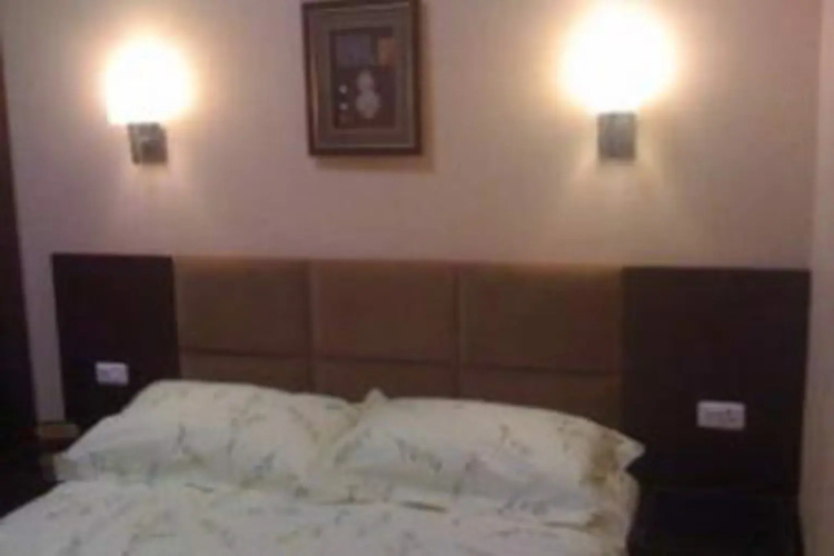 Roma Luna Hotel