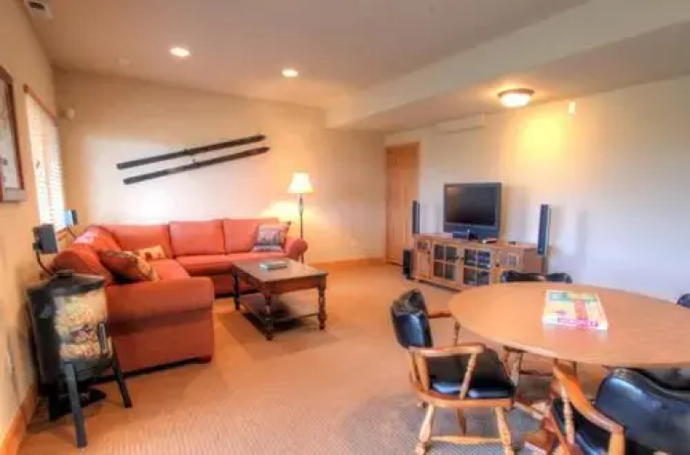 Peakview 1 - 3 Br Home